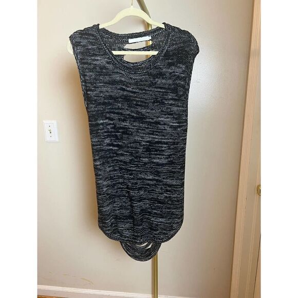 ONE GREY DAY Los Angeles Cut Out Sweater Top Sz. M - Picture 3 of 8